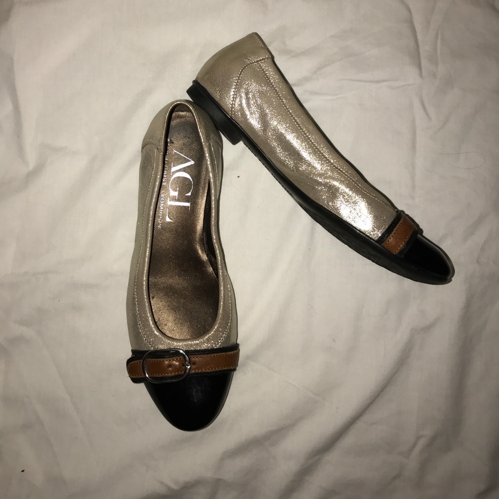 AGL Women's Beige Metallic Leather Ballet Flats with Black Toe and Brown Accent